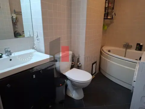 Vânzare apartament 3 camere Bd. Obregia bloc din 1978