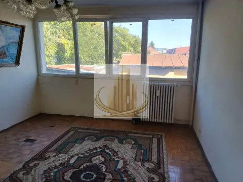 Apartament 2 camere decomandat NERENOVAT BD DIMITRIE CANTEMIR