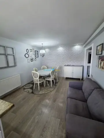 Apartament 3 camere decomandate 22 Decembrie
