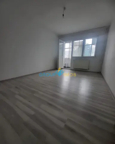 Apartament 2 decomandate Milcov
