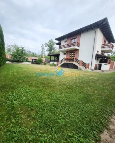 Vilă superbă Gherăiești-Bacău 255MP 800 Teren
