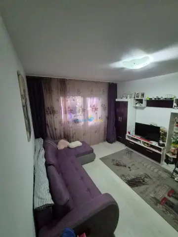 Apartament 2 camere semidecomandate