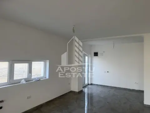 Duplex pozitie foarte buna in Giarmata Mare