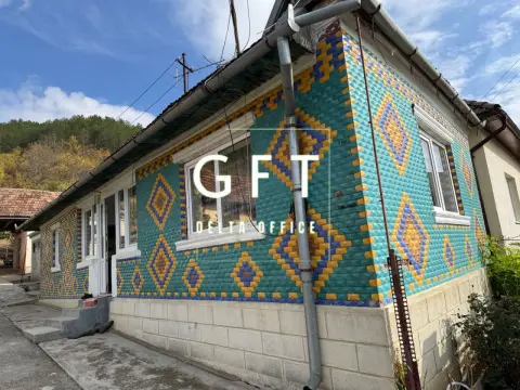 Casă de vânzare în NICULA ( Cluj)
