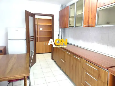 Apartament 2 camere, 50 mp utili, Cetate, etaj 3