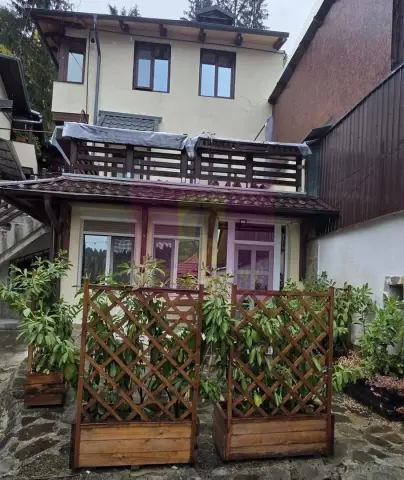 Apartament cu 2 camere de vânzare în Sinaia – Cartierul Furnica