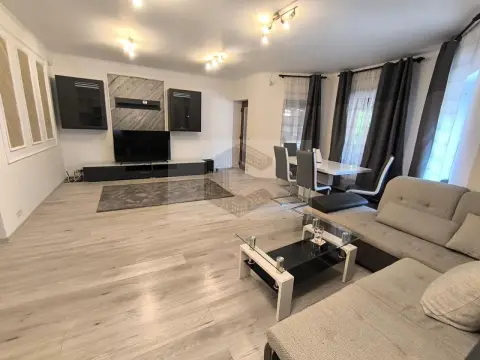 Duplex cu 5 camere și 3 bai, acces auto, Dumbrăvița