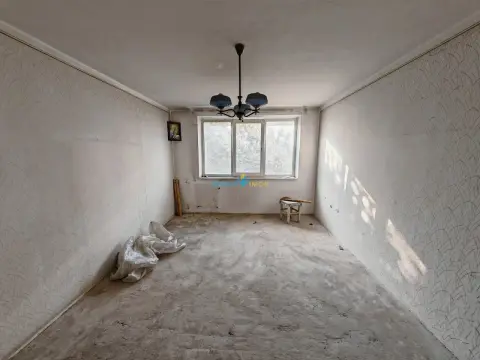 2 camere decomandate – Cornișa