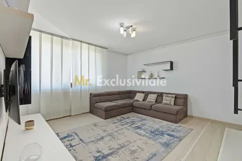 Centru, Teilor | 3 camere decomandat | 2 băi