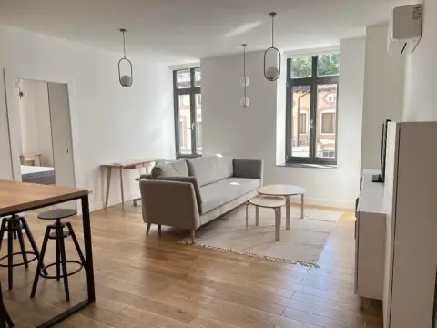 Apartament spatios 2 camere Carmen Sylva Residence cu loc de parcare