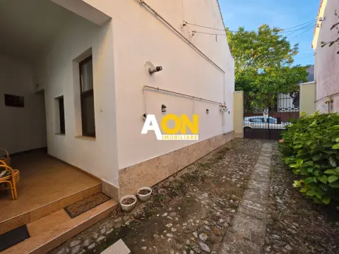 Spatiu de birouri la casa, 70 mp utili, Centru, zona ANAF