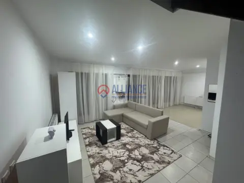 Închiriez Ap tip duplex, 120mp, tonus nord, 600 e
