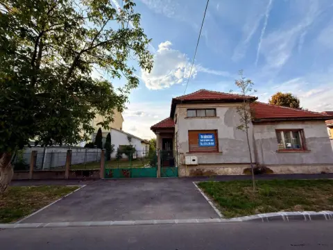 BRASADAS vinde casa in zona semicentrală cu teren 9 ari.