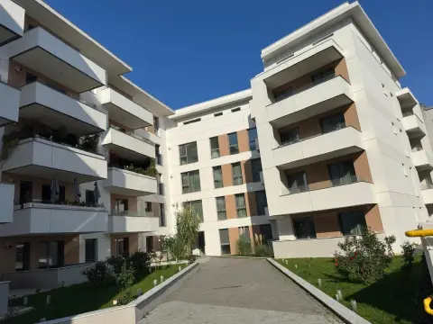 BRASADAS inchiriaza ap 1 cam 50 mp mobilat metrou.