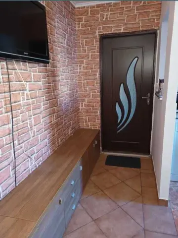 BRASADAS vinde ap 2 cam etaj Micro 16