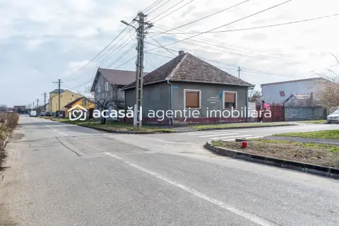 Casă de renovat cu 773 mp teren la preț de apartament