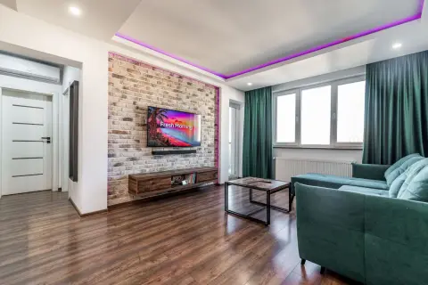 La câtiva pași de mal | 2 camere, 52 mp utili, bloc nou cu...