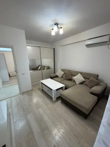 Apartament 2 camere | Decomandat | Centrală proprie | Parcare gratuită