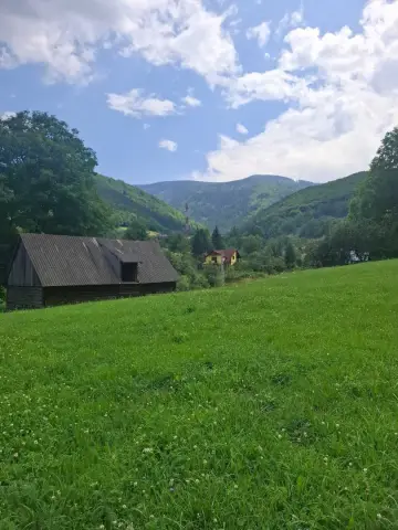 Vând teren intravilan