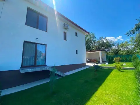 Casa 4 camere de vanzare 117 mpu teren 300mp Sibiu in Sura...