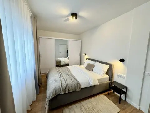 Apartament 2 camere MOBILAT UTILAT de vanzare balcon Zona Vest Sibiu