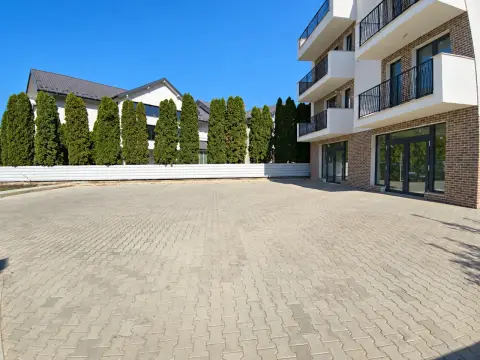 Spațiu comercial și birouri de închiriat – Strada Humorului, Suceava