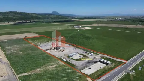Teren pentru dezvoltare industrială/comercială 23.200 mp Râșnov DN73