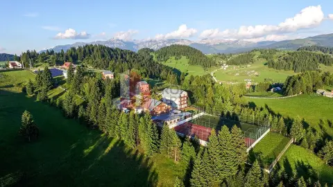 Resort 4 Stele de Vânzare | Fundata Brașov | 45.000mp | 43 Unități |