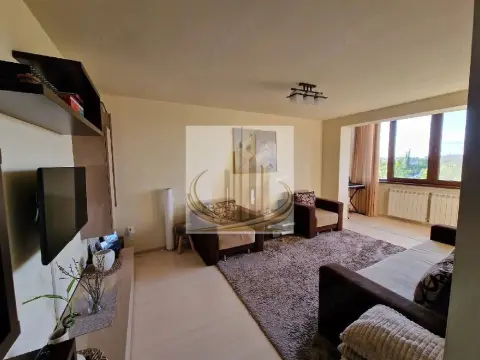 Apartament 3 camere Medicina