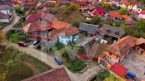 Casă de renovat în Tălmăcel – investiție
