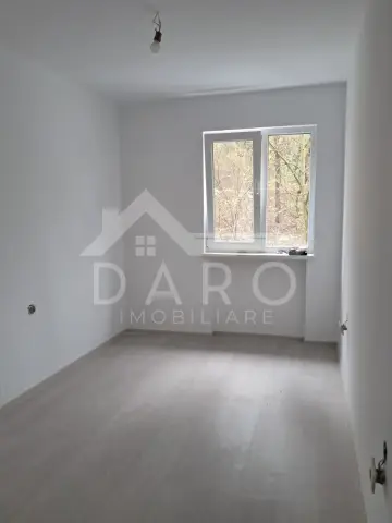 🏡 Garsonieră renovată – Etaj 2 | 25.500 € ✨