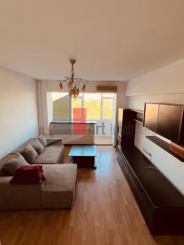 3 camere vizavi de parcul Plumbuita