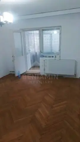 2 Camere Decomandate La Parter 56mp Centrala Termica in Zona Astra