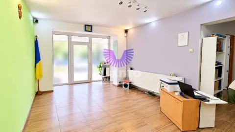 Spațiu comercial de închiriat, 50 mp, 3 camere, Sibiu Central