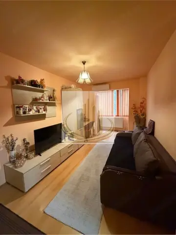 Apartament 3 camere, 50 mp utili + balcon 4 mp, etaj 3, Calea Șagului