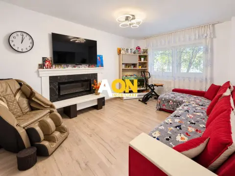 Apartament, 4 camere decomandat, Ampoi 2
