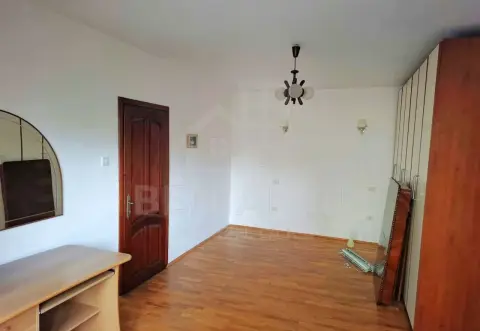 4 Camere - 80mp Etaj 1 Centrala - Loc de Parcare - Zona Triaj-Harman