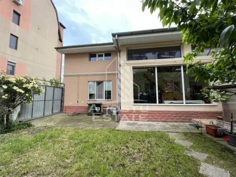 Casa individuala de vanzare, zona Lunei - Fabric Timisoara
