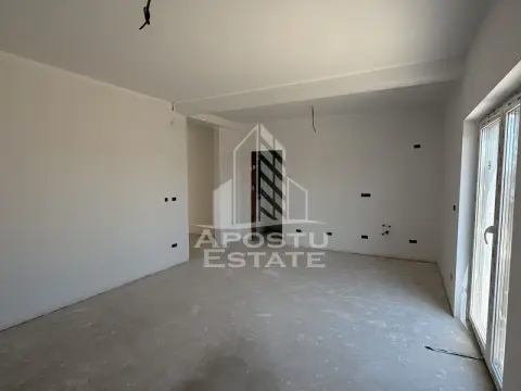 Casa de vanzare tip duplex Giarmata