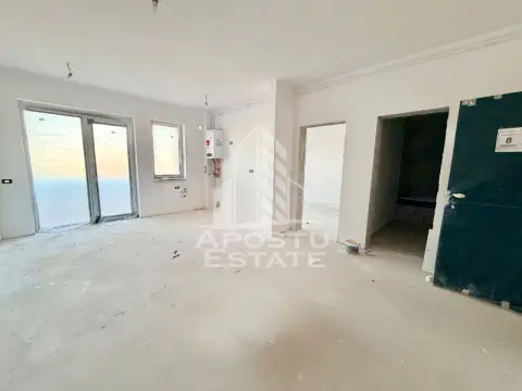 Apartament cu 2 camere, la asfalt, zona Giroc