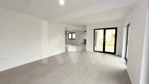 Casa individuala cu priveliste spre munte