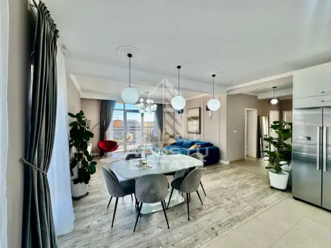 Apartament Smart cu 3 camere | 90 mp | 2 băi | Parcare cu stație EV