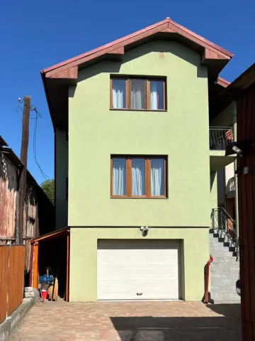 Casă cu 2 etaje gata de locuit :zona Dambul rotund