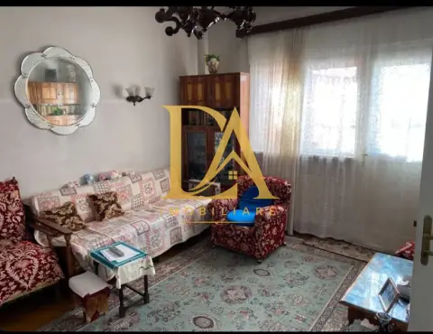 Apartament cu 3 camere Gara de Nord (FARA RISC) de vanzare