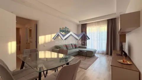 Apartament 2 camere Cosmopolis | Mobilat și Utilat | Vedere la Piscină