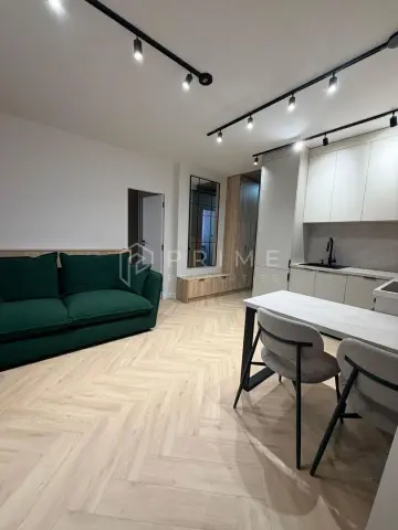 Apartament Premium cu 2 Camere , Terasă Spectaculoasa -Parcare si boxa