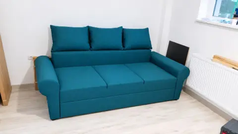 Garsoniera de inchiriat in militari residence/ demisol inalt