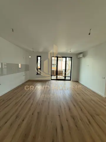 Apartament nou 2026, 3 camere, 2 băi, Sol Residence