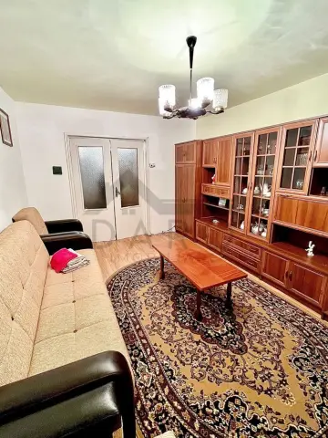 Apartament de inchiriat