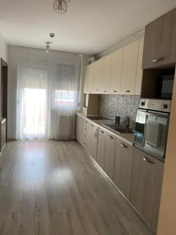 Apartament cu 2 camere zona Prima Shops din Oradea